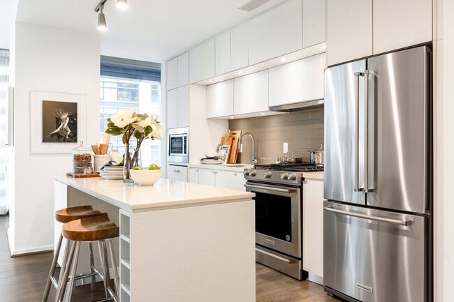 Photo - Central Place