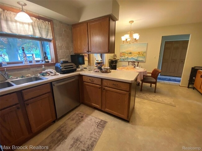 Photo - 316 Paragon Ave