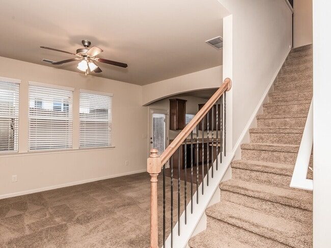 Photo - 98 High Point Way