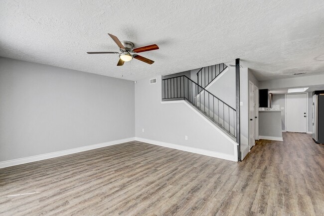 Photo - 128 Goodson Dr Unit True