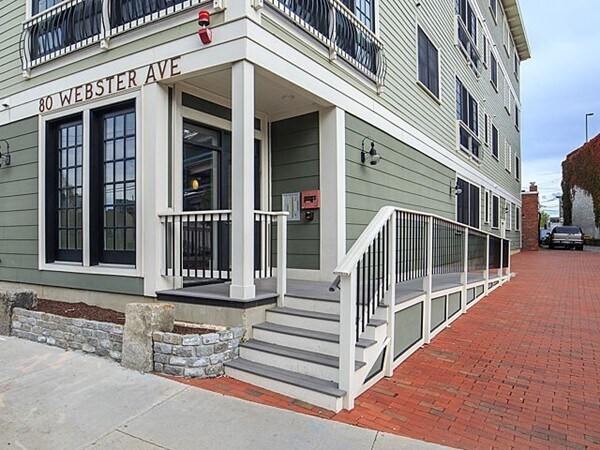 Photo - 80 Webster Ave Unidad 4H