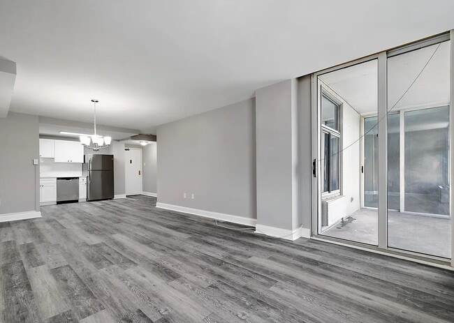 Photo - 28 Allegheny Ave Unidad 2502