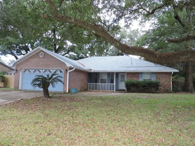 Building Photo - Convenient to interstate, schools & shopping! Rental