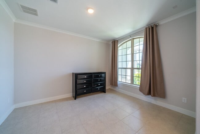 Photo - 4706 Llano Lp