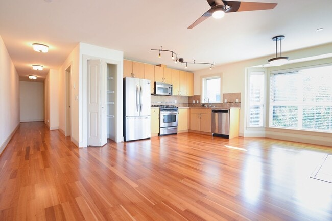 Photo - North Capital Hill owner offering move in special