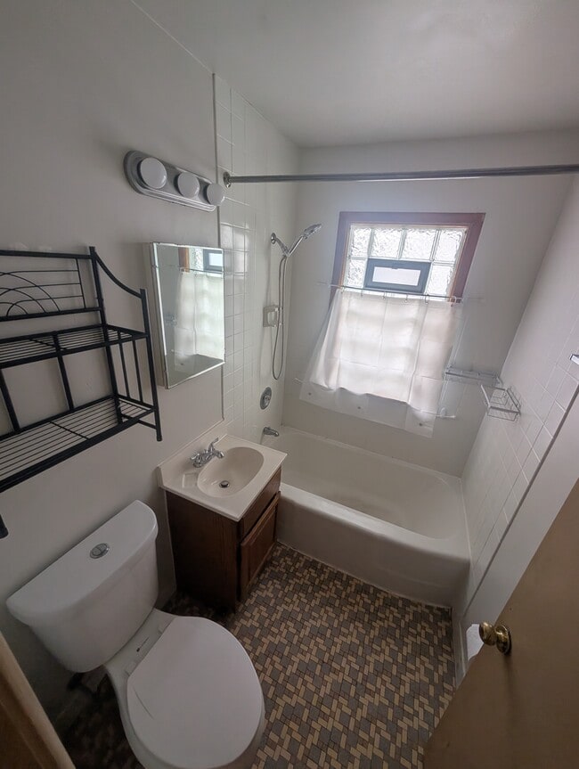 Photo - 7936 W Becher St Unit Lower