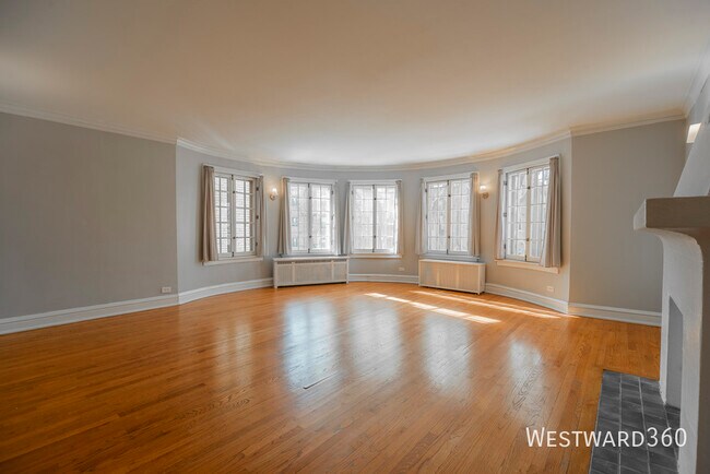 Photo - 7447 N Hoyne-2 Unit 2