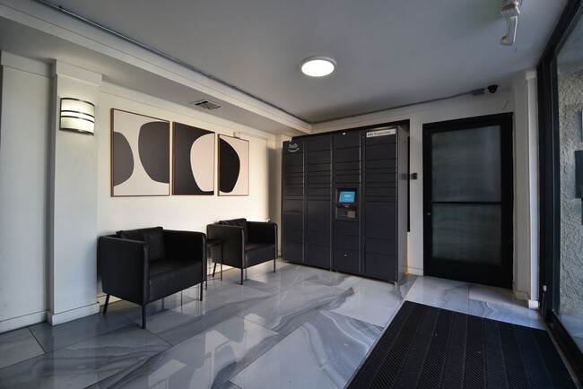 Photo - Noho House North