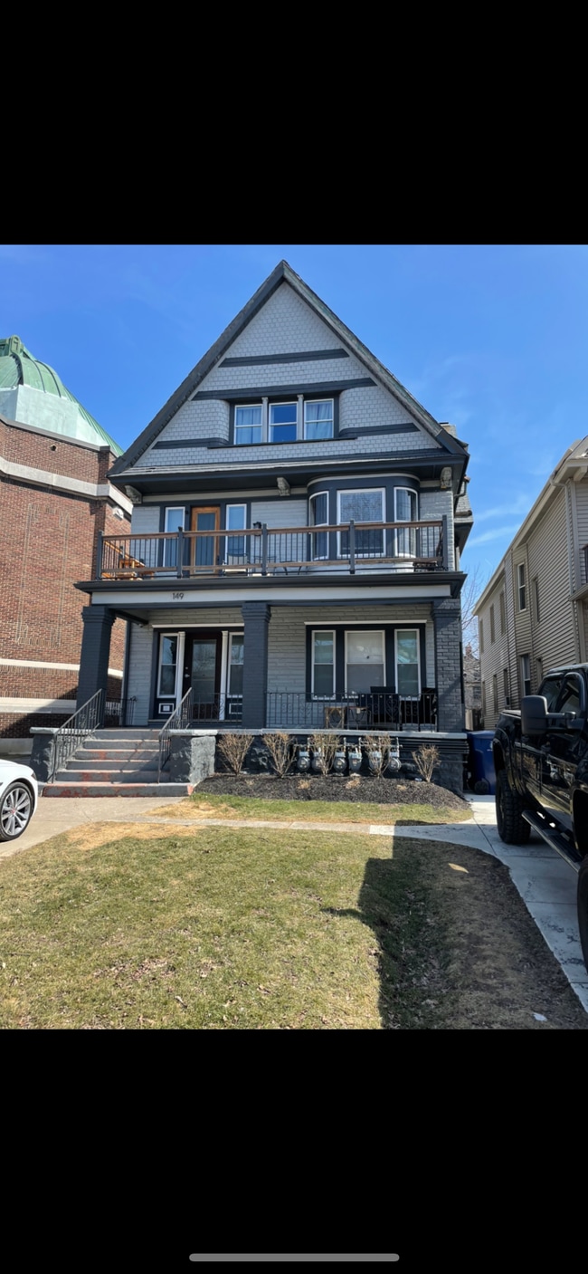 149 Richmond Ave