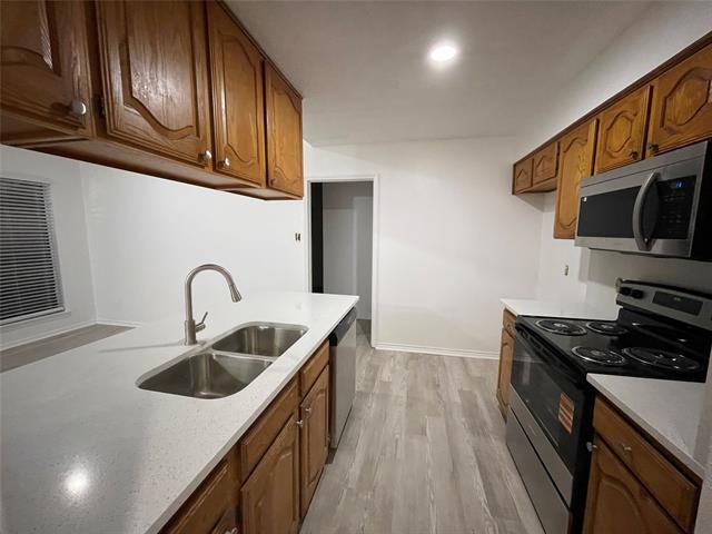 Photo - 2424 Sherry St