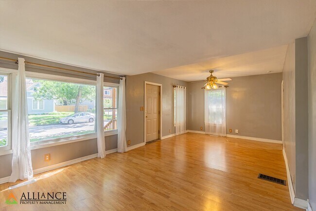 Photo - Detached Two Stall Garage!