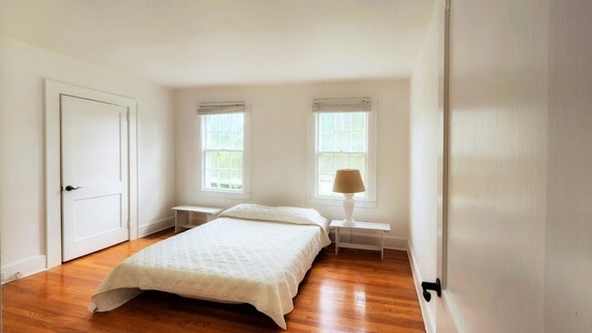 Photo - 206 Ridgewood Dr