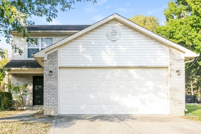 Building Photo - 5408 Alameda Rd