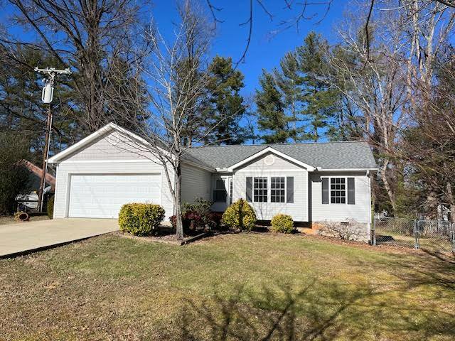 Building Photo - 825 9th Ave W