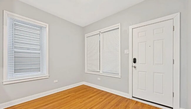 Photo - 5144 S Hermitage Ave