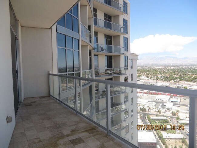 Photo - ALLURE CONDO- 37th Floor- VIEWS!!!! Unit 3709