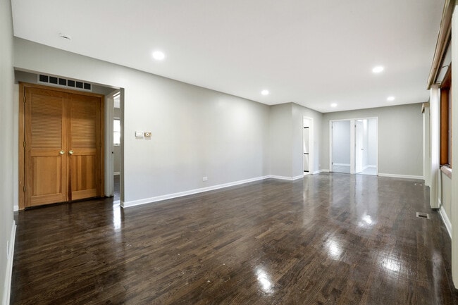 Photo - 75 Carthage Ln