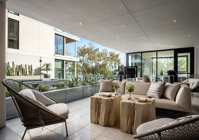 Photo - Nine Thousand One