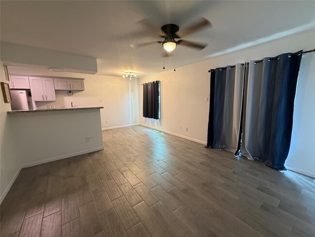 Building Photo - 2750 Holly Hall St Unit 1106