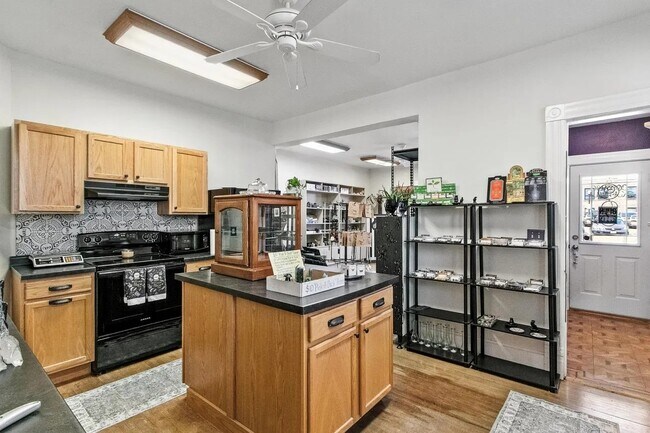 Photo - 406 Ash St Unit #2