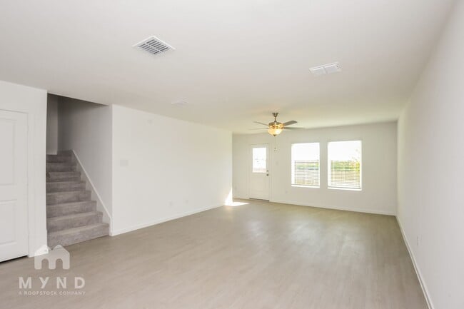 Photo - 2749 Mistwood Dr