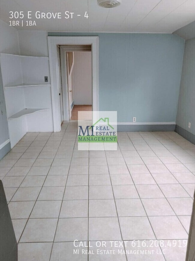 Photo - 305 E Grove St Unit 4