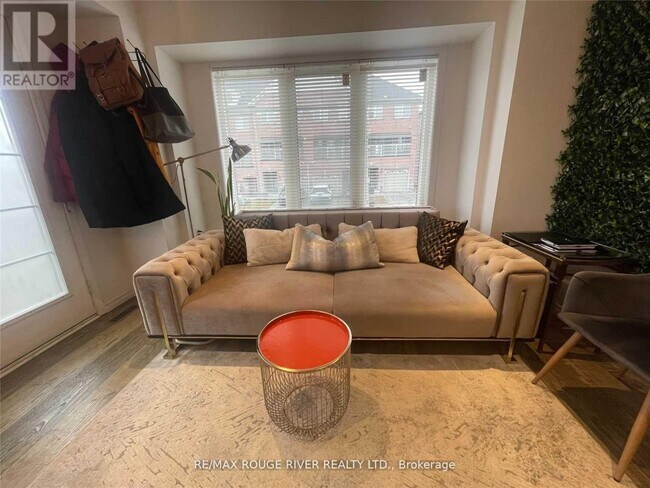 Photo - 16 Lawrencetown St