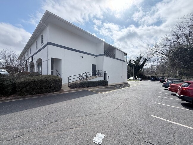 Building Photo - Campus Lofts | Elevated Living Near Everything