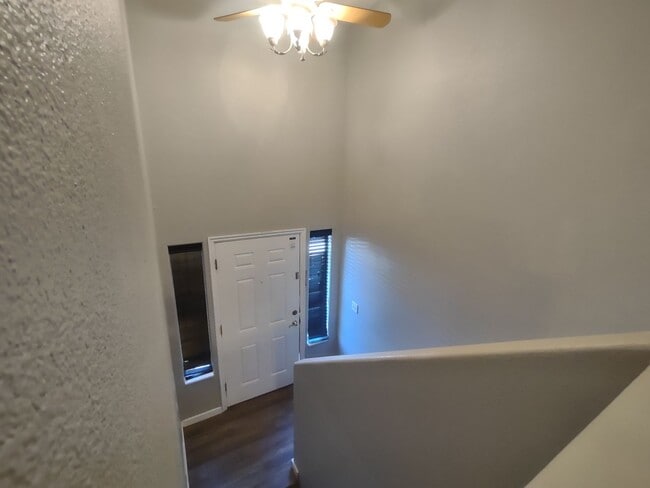 Photo - BONUS LIVING ROOM!!??