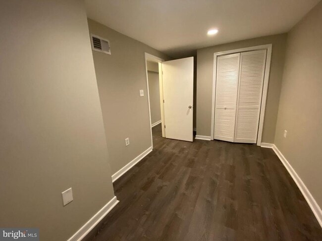 Building Photo - 1020 Massachusetts Ave NE Rental