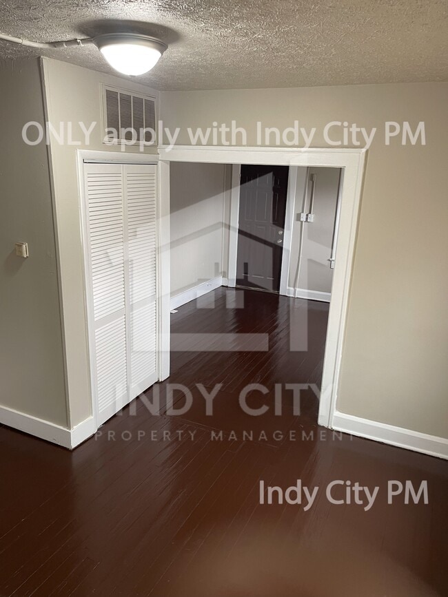 Photo - 3052 Carson Ave