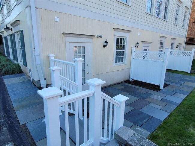 Photo - 128 East Ave Unidad 1