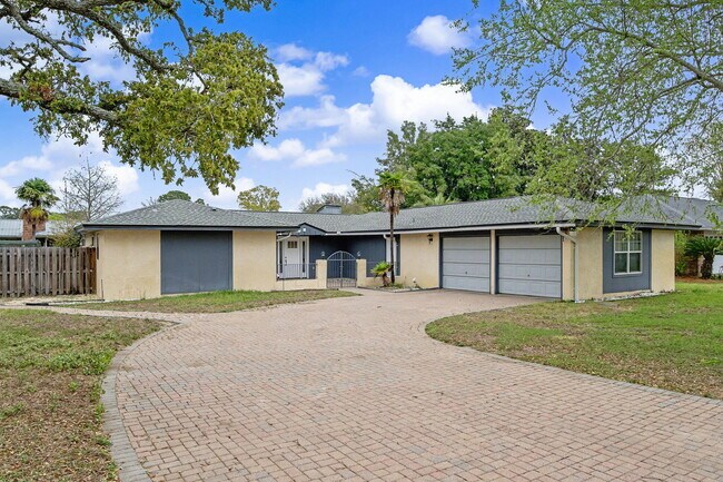 Photo - 6 Pinehurst Dr