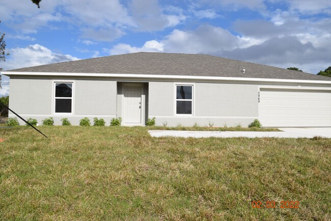 3 bed 2 bath with a den - 3 bed 2 bath with a den Casa