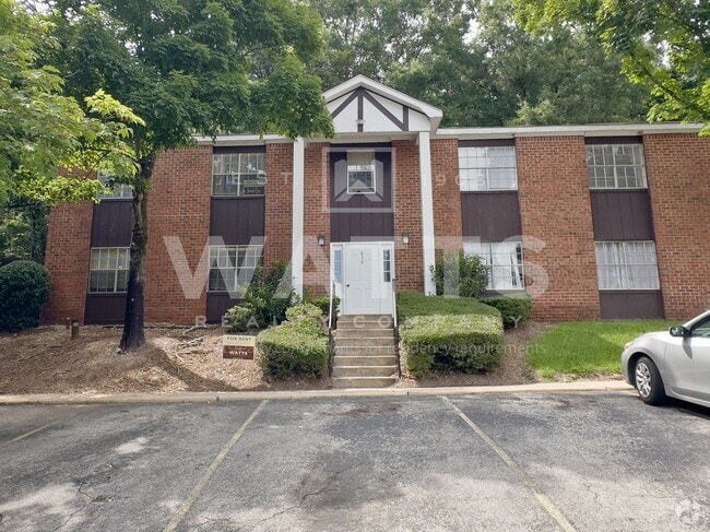 Building Photo - 2-Bedroom Apartments Off Beacon Parkway