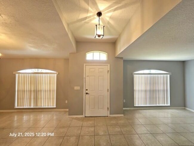 Photo - 2182 SW Idaho Ln