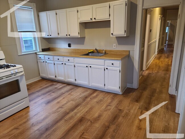 Photo - 348 Faneuil St Unit 1