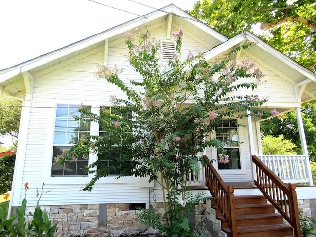 Photo - 1601 W Main St