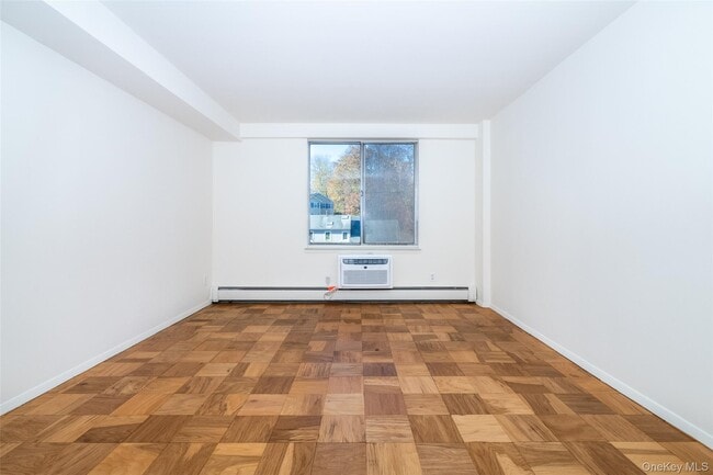 Photo - 125 Lake St Unit 6-J South