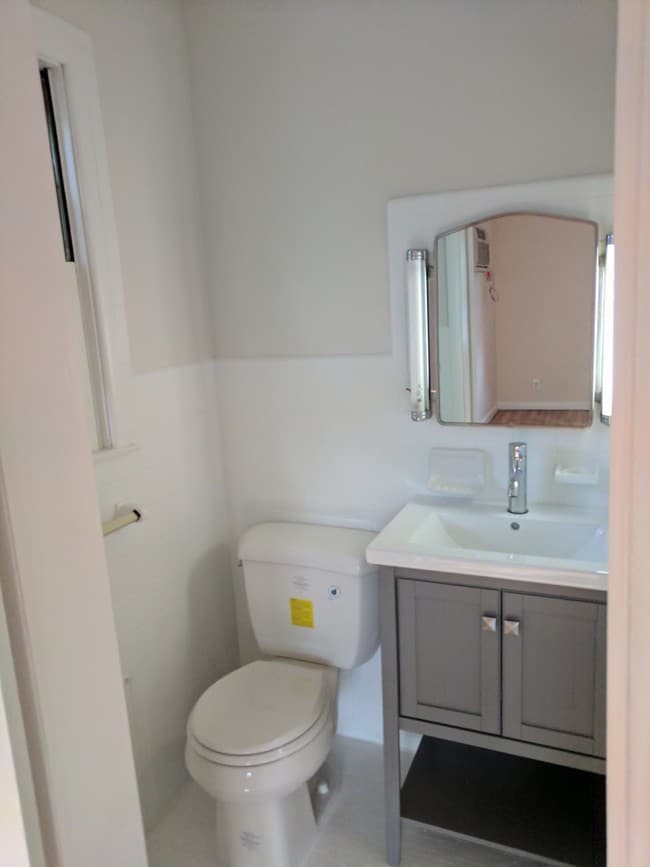 Building Photo - 639 Oakdene Ave Unit 1