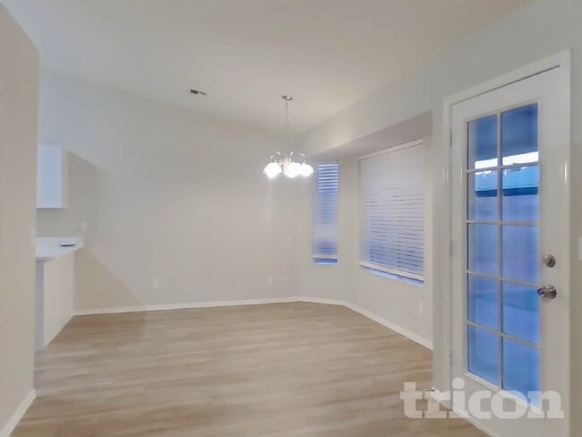 Photo - 9510 E Flanders Rd