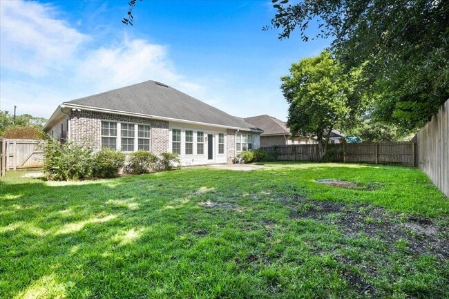 Photo - 35 Derby Downs Cir