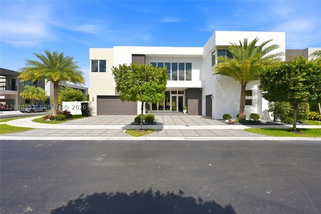Building Photo - 7525 NW 103rd Pl