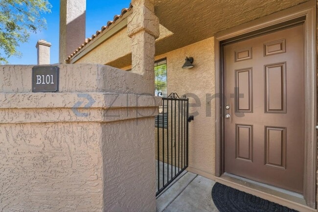 Photo - 609 E Mesquite Cir