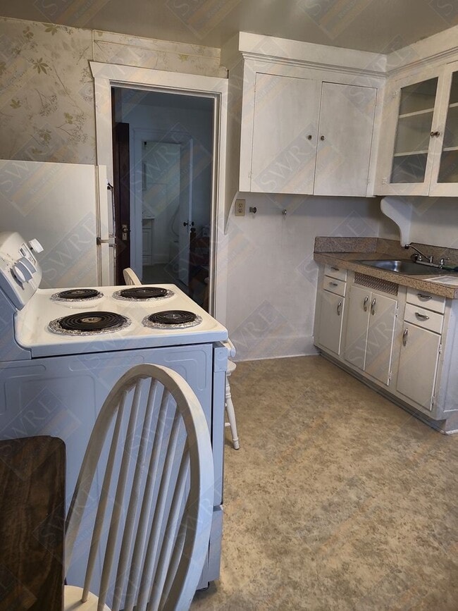 Photo - 915 Lee St Unit 1/2