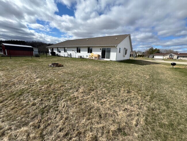 Photo - 106 Sunshine Ct