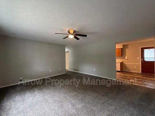 Photo - 535 Oak St Unit 3