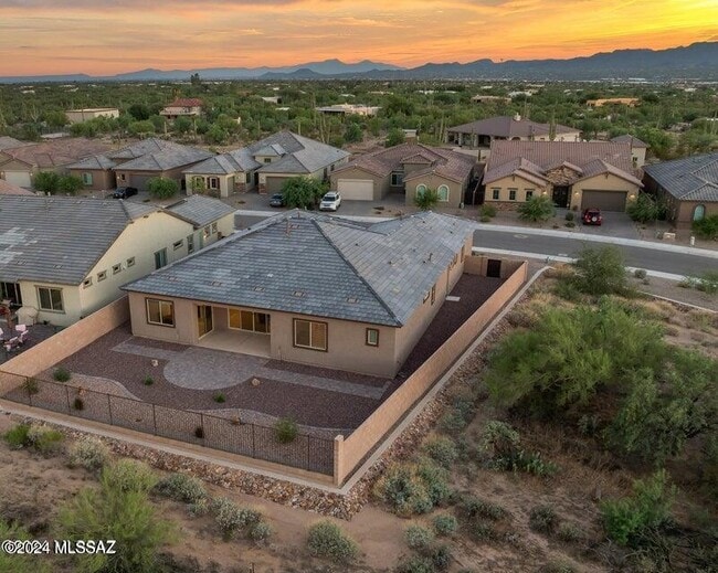 Photo - 10623 N Iron Peak Dr