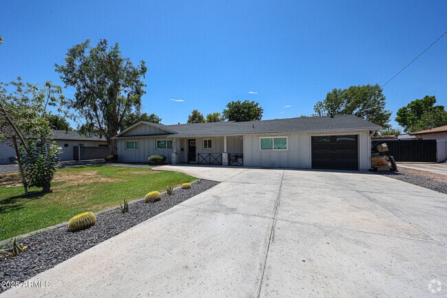 Building Photo - 3524 N 36th St Rental