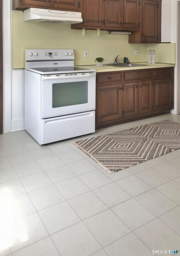 Photo - 124 Shippan Ave Unidad 2